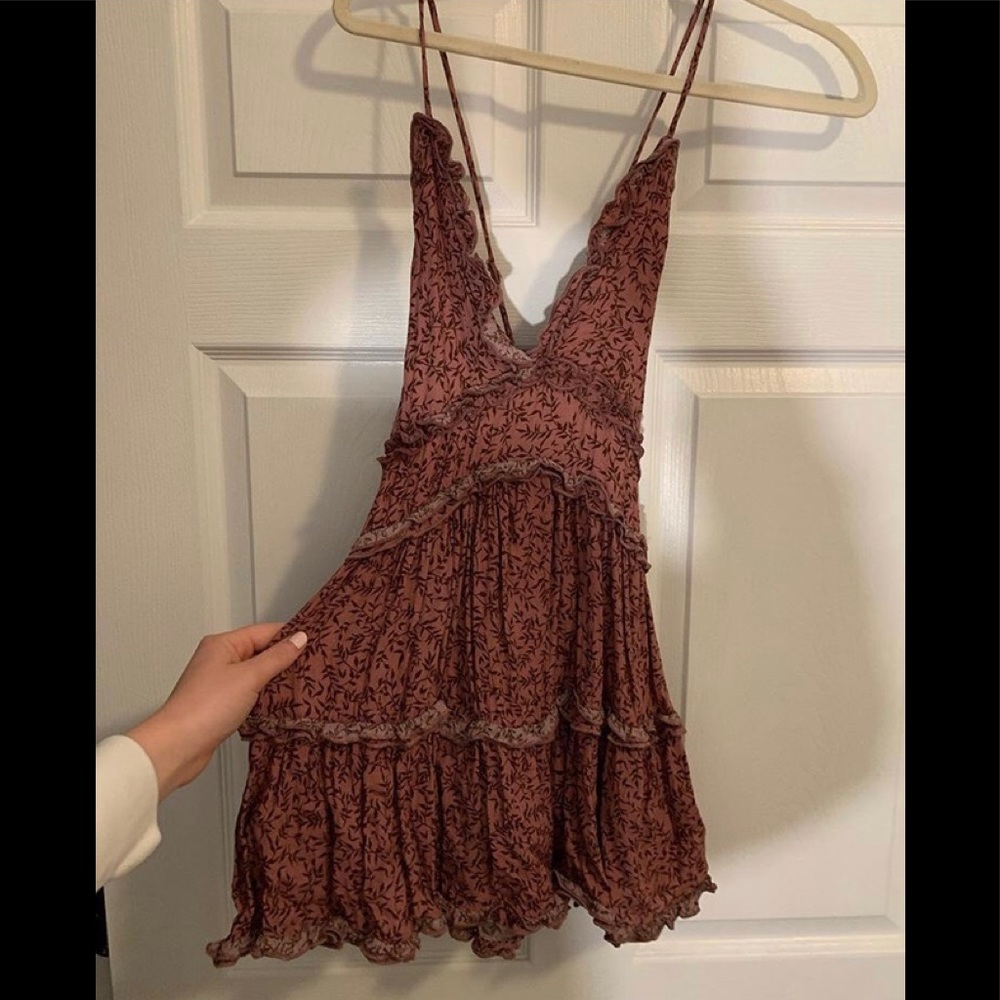 Vici Dress - Picture 1 of 4